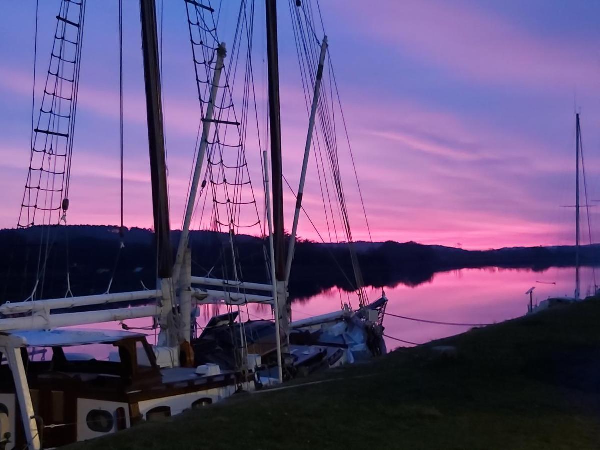 A L Ancre De La Rive Acomodação com café da manhã Le Faou Exterior foto